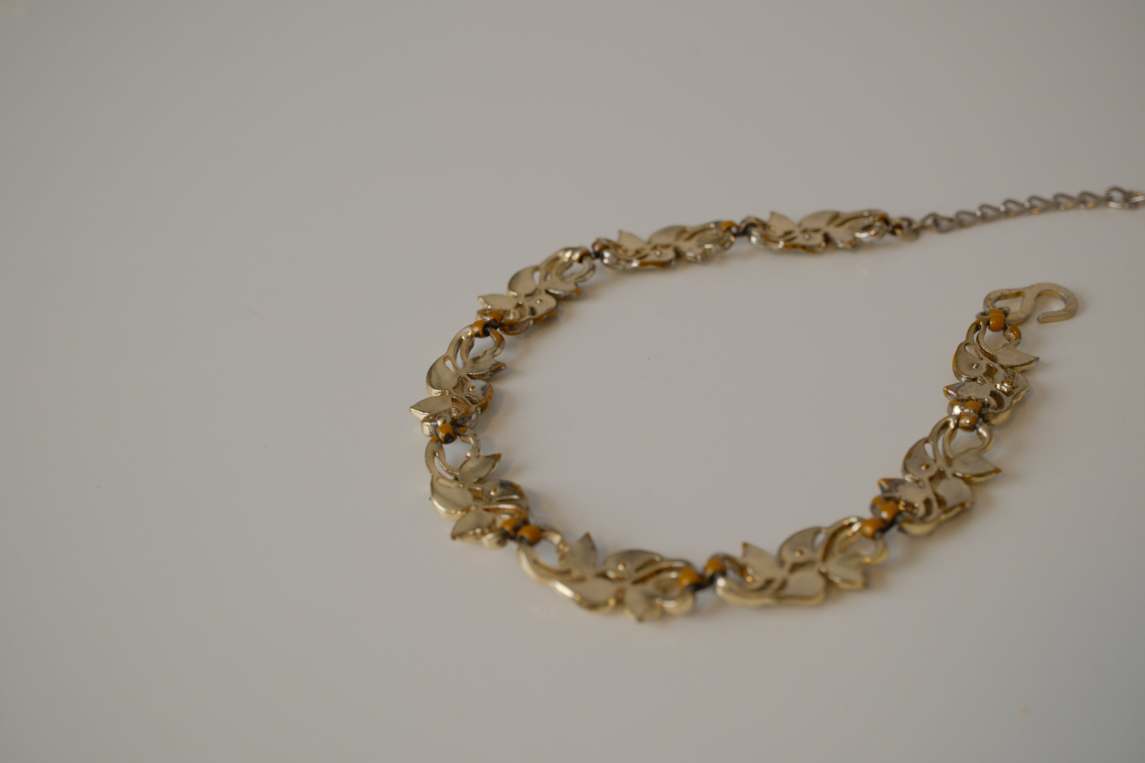 Vintage Coro white enamel leaf necklace