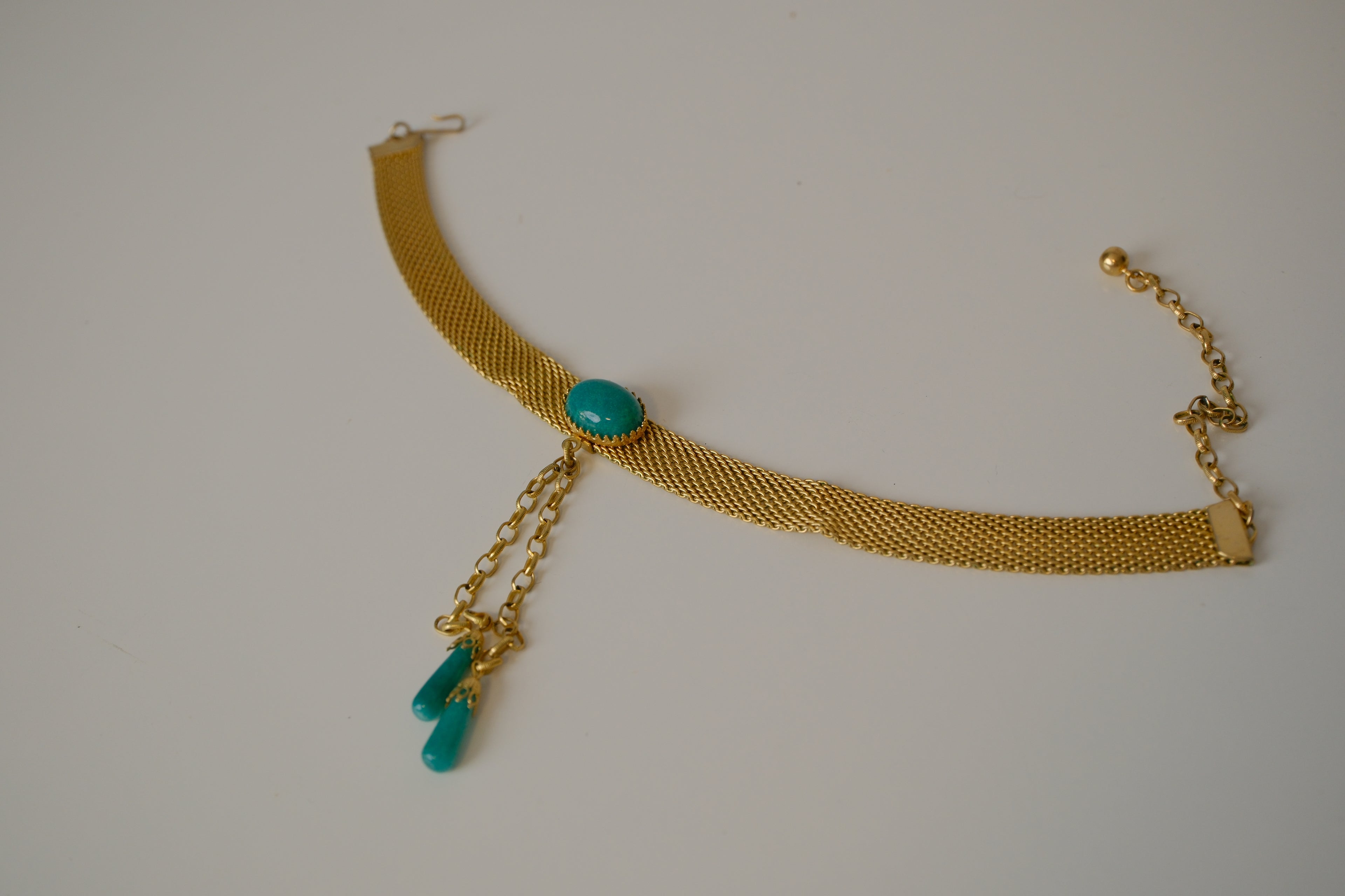 Vintage Coro white enamel leaf necklace