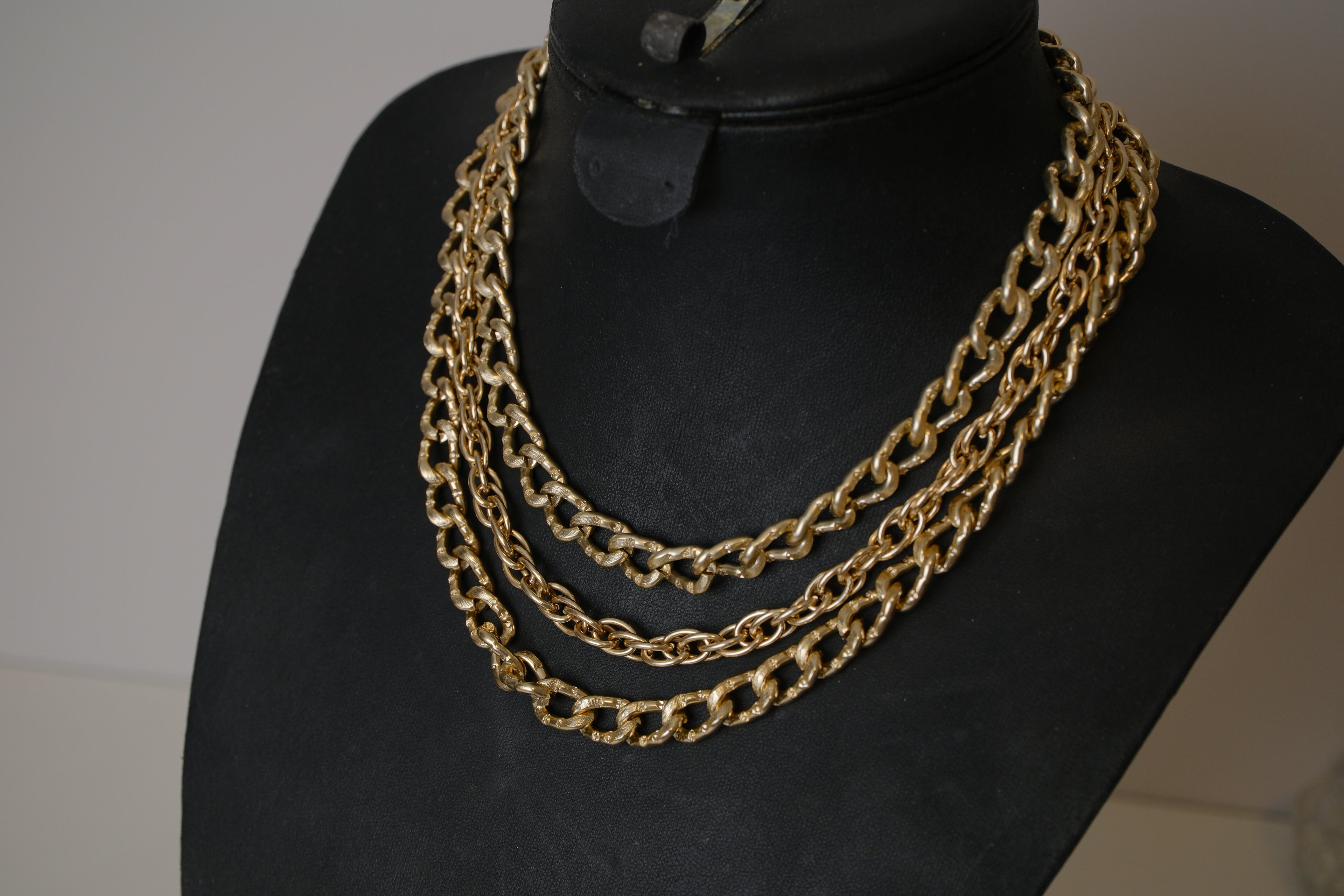 Vintage Coro Trible strand chocker Necklace