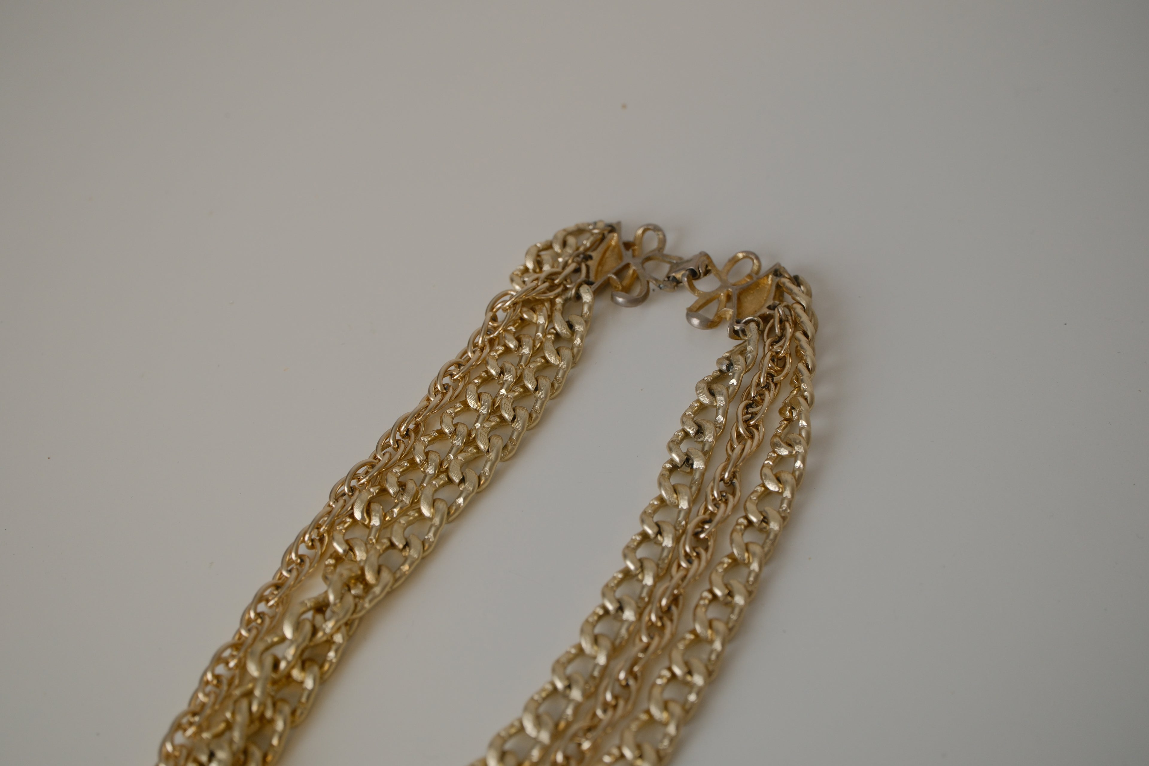 Vintage Coro Trible strand chocker Necklace