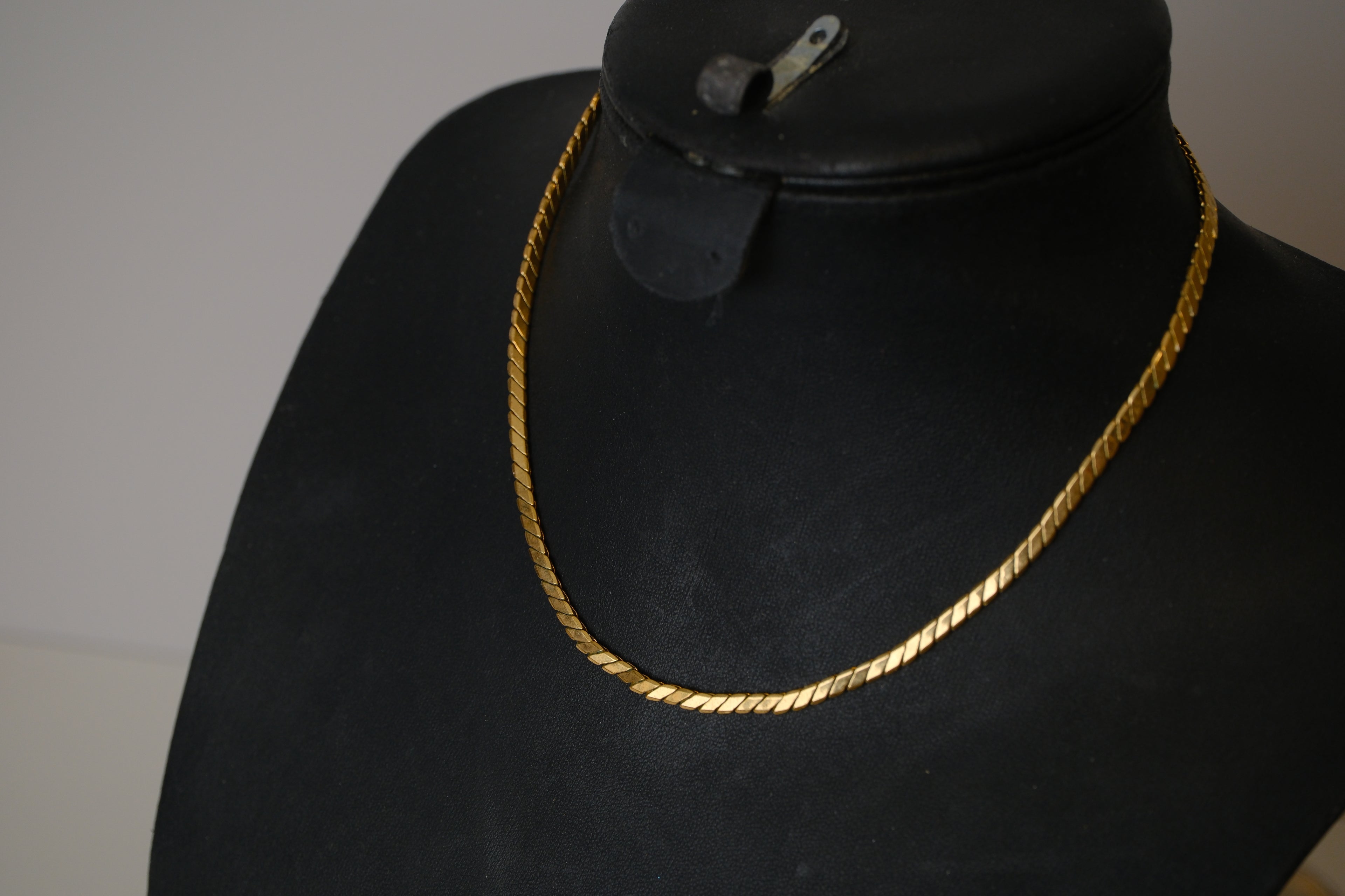 Vintage Coro Gold tone collar Necklace