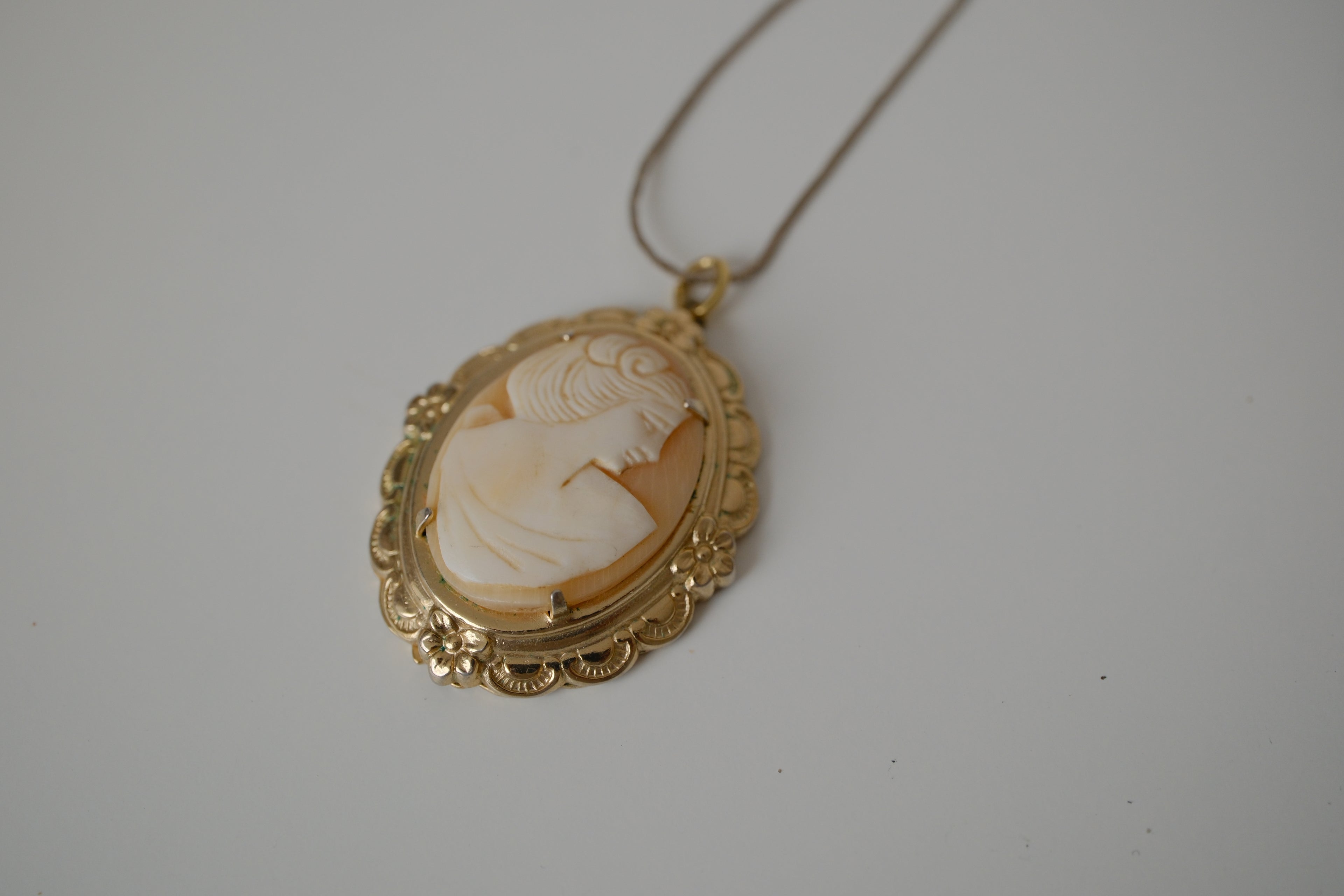 Vintage Coro Gold tone Cameo pendant