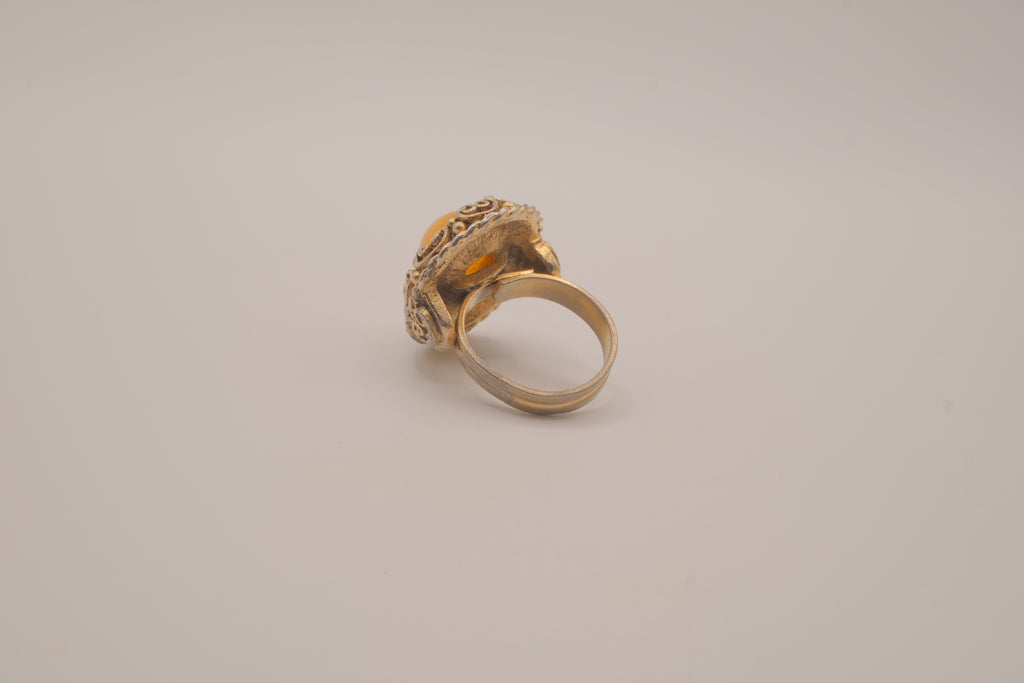 Vintage egg yolk butterscotch amber ring