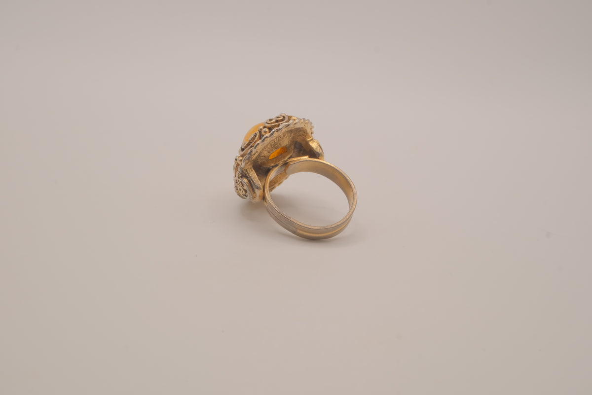 Vintage egg yolk butterscotch amber ring