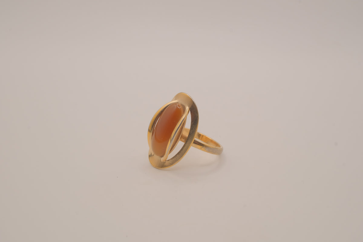 Vintage Sarah Coventry cocktail ring