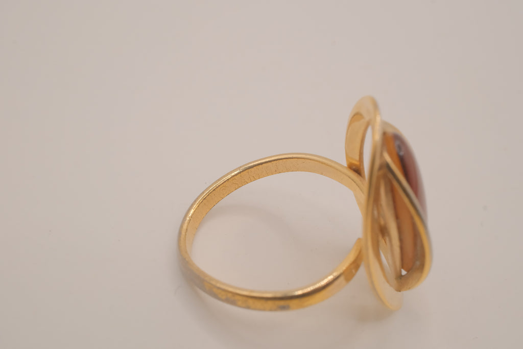 Vintage Sarah Coventry cocktail ring