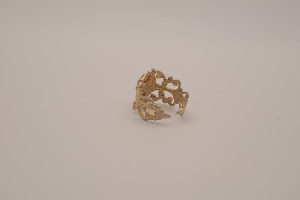 Vintage filigree butterscotch hue statement ring