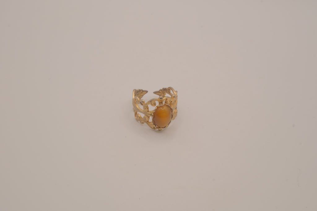 Vintage filigree butterscotch hue statement ring