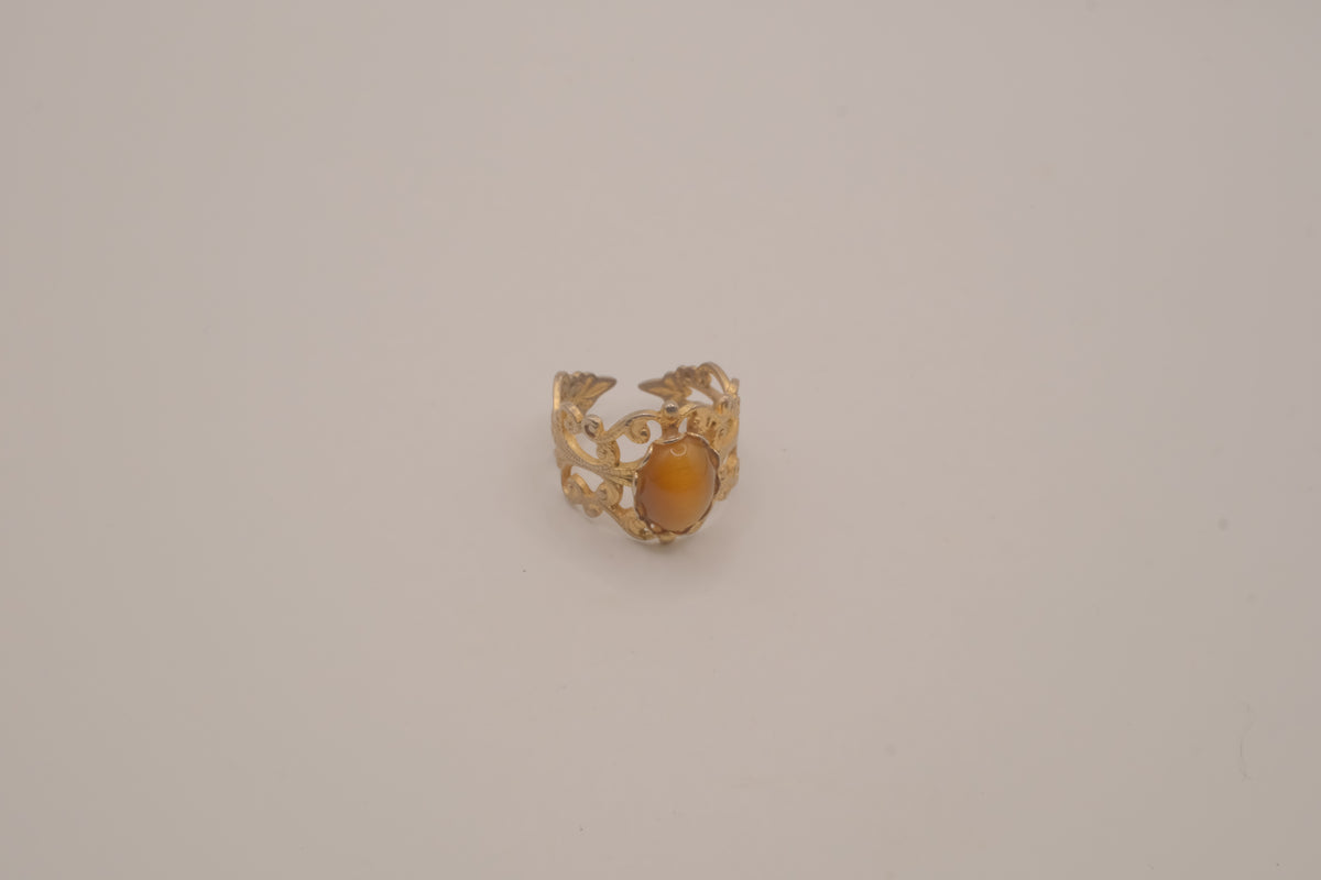 Vintage filigree butterscotch hue statement ring