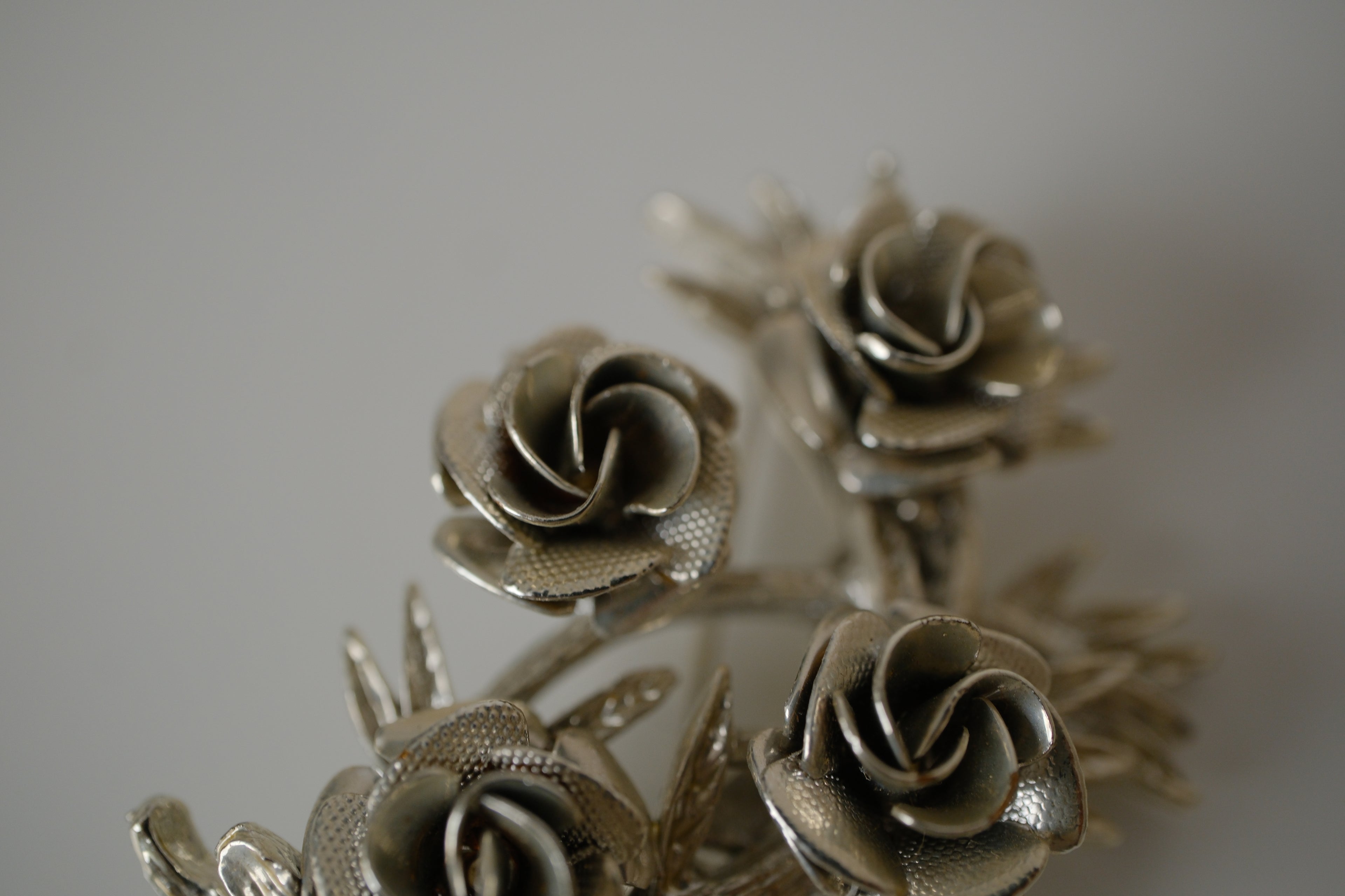 Vintage Coro silver-tone rose bouquet brooch