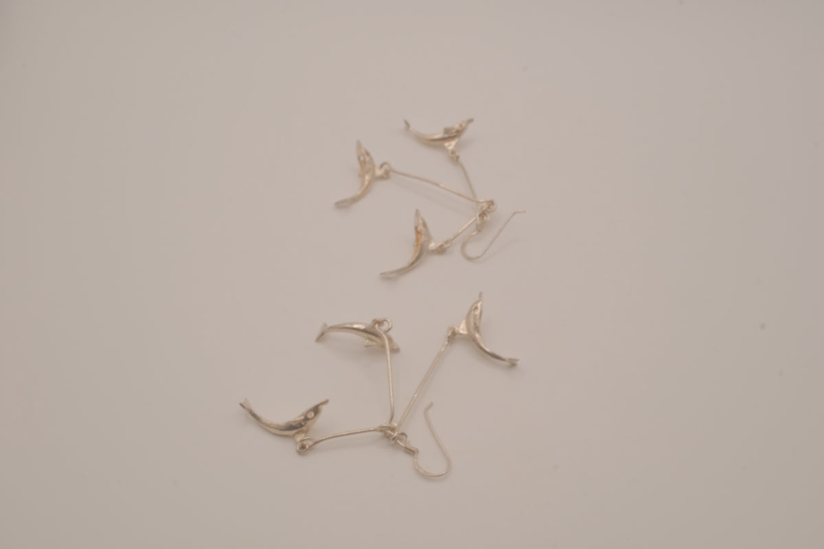 Vintage sterling silver double dolphin dangle earrings