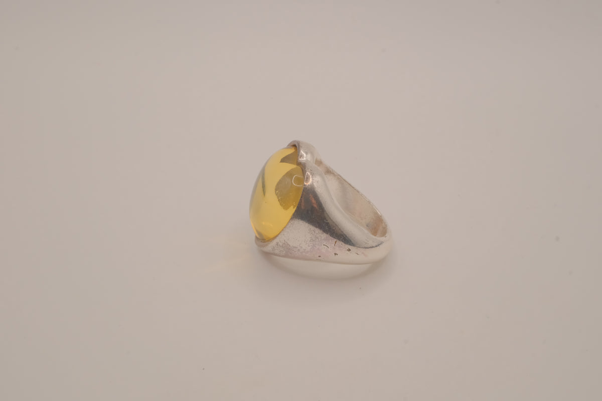 Vintage Avon heart-shaped mood ring