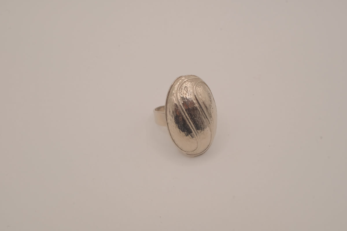 Vintage modernist silver tone statement ring