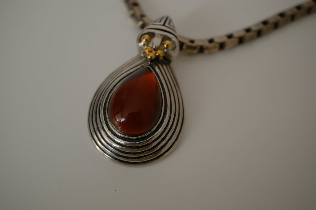 Vintage Brown stone pendant necklace