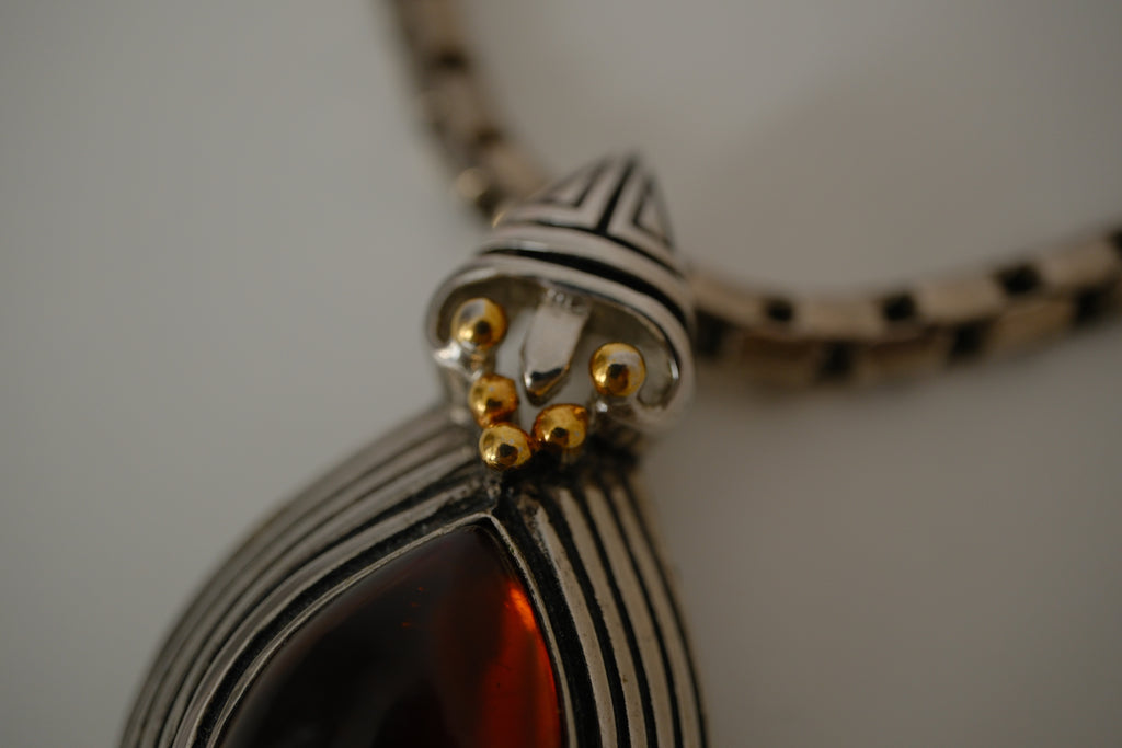 Vintage Brown stone pendant necklace