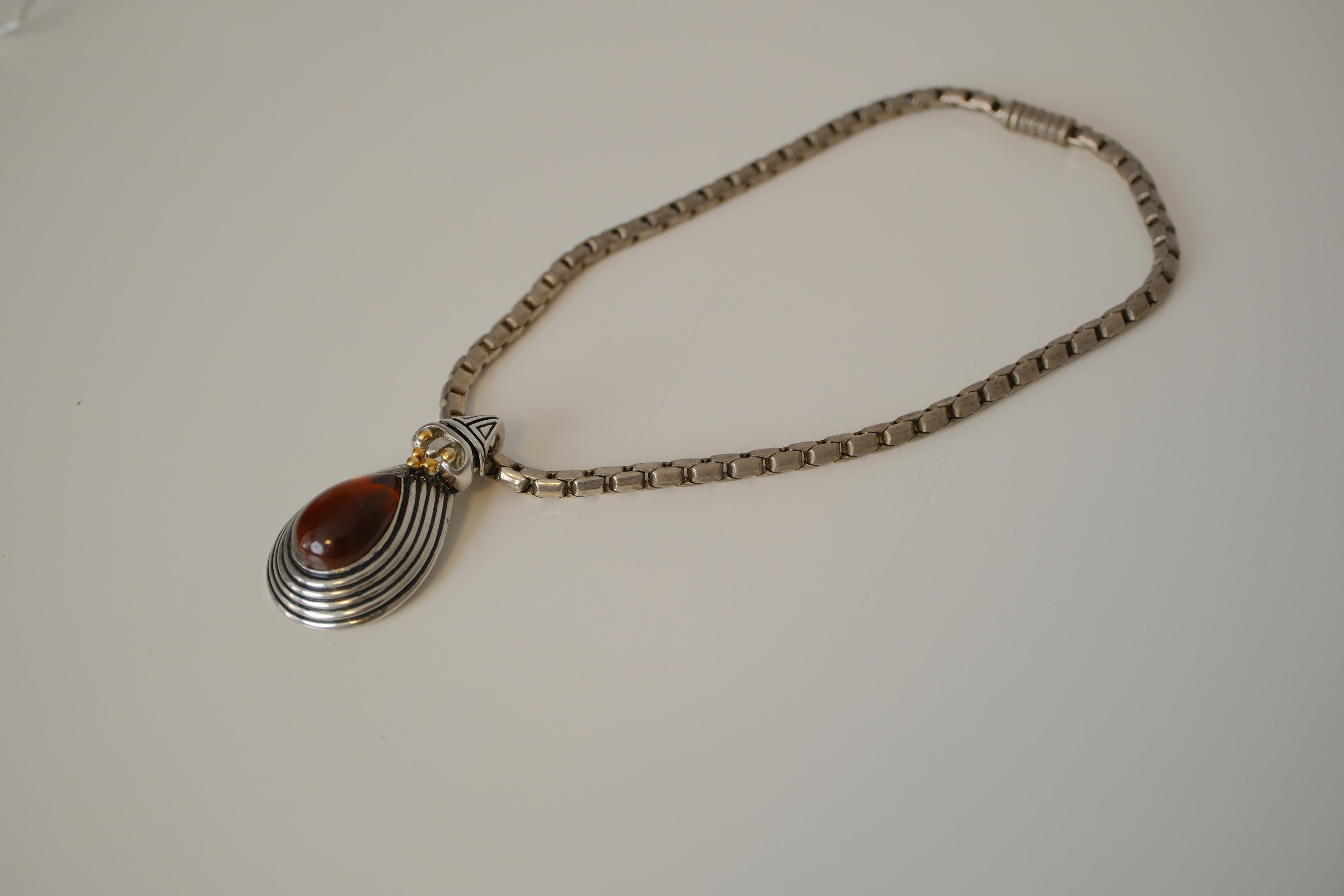 Vintage Brown stone pendant necklace