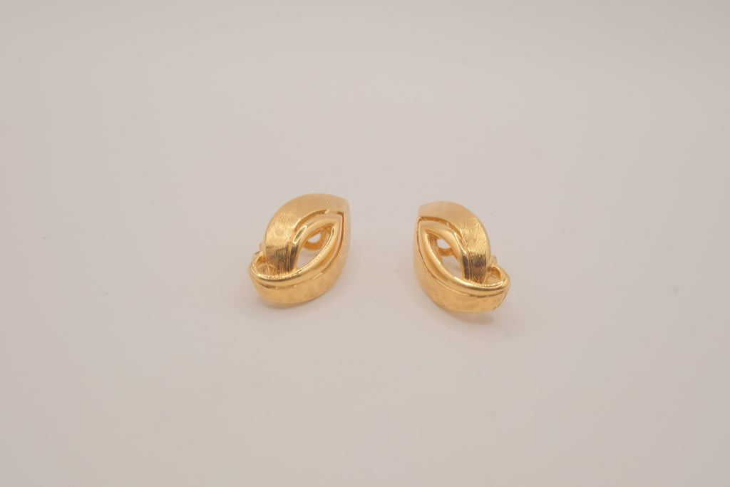 Vintage D'Orlan textured earrings