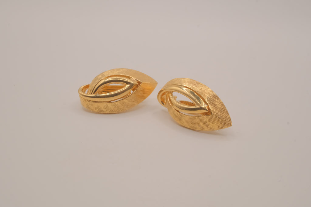 Vintage D'Orlan textured earrings