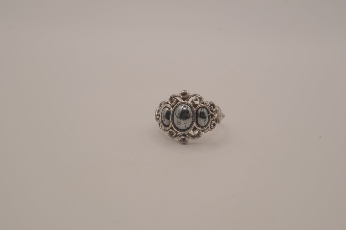 Vintage Avon "Midnight Splendor" statement ring