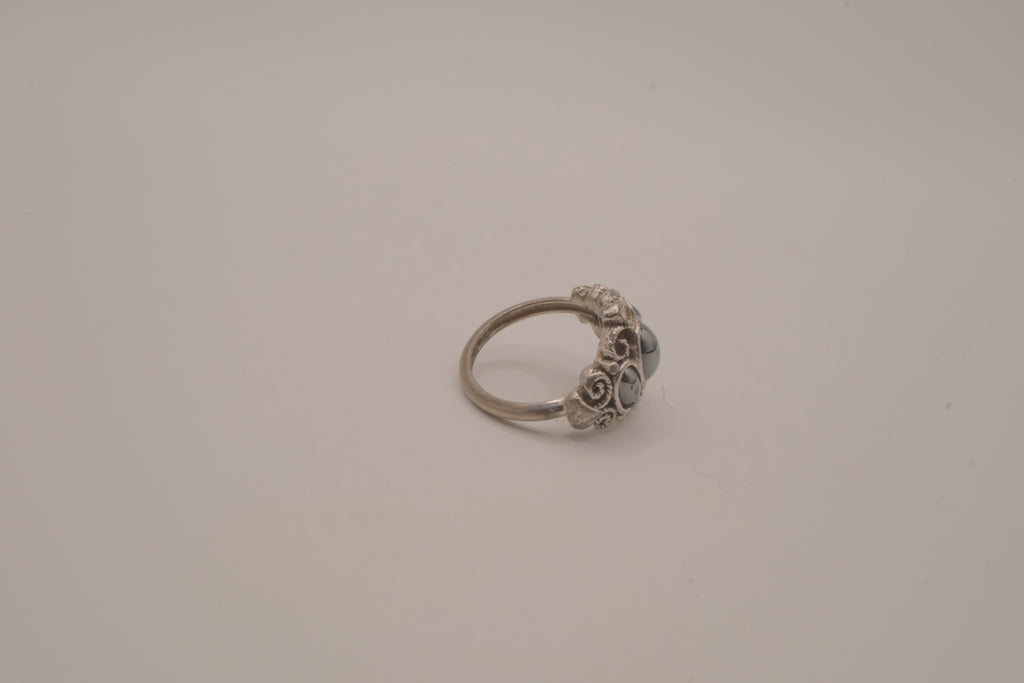 Vintage Avon "Midnight Splendor" statement ring