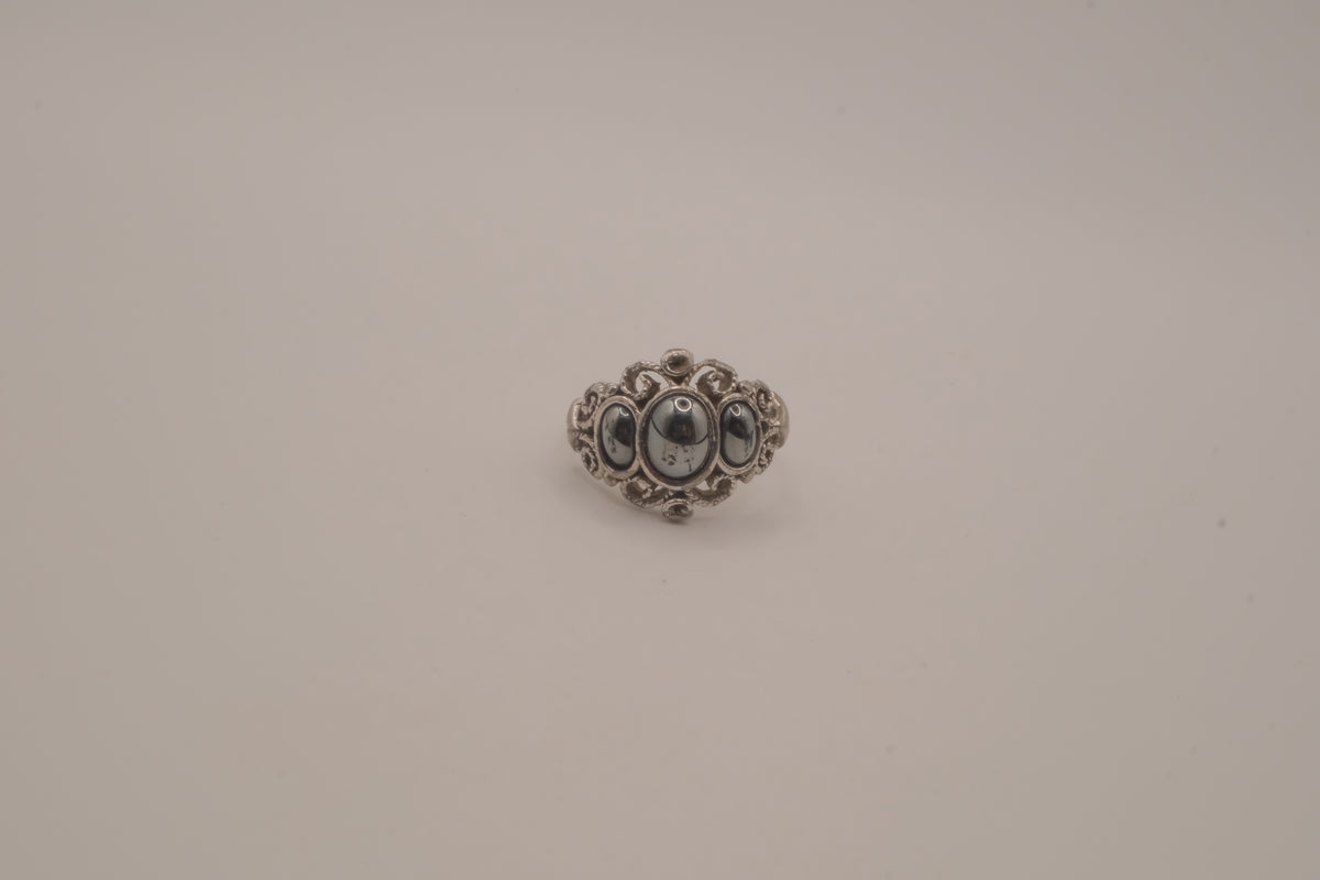 Vintage Avon "Midnight Splendor" statement ring