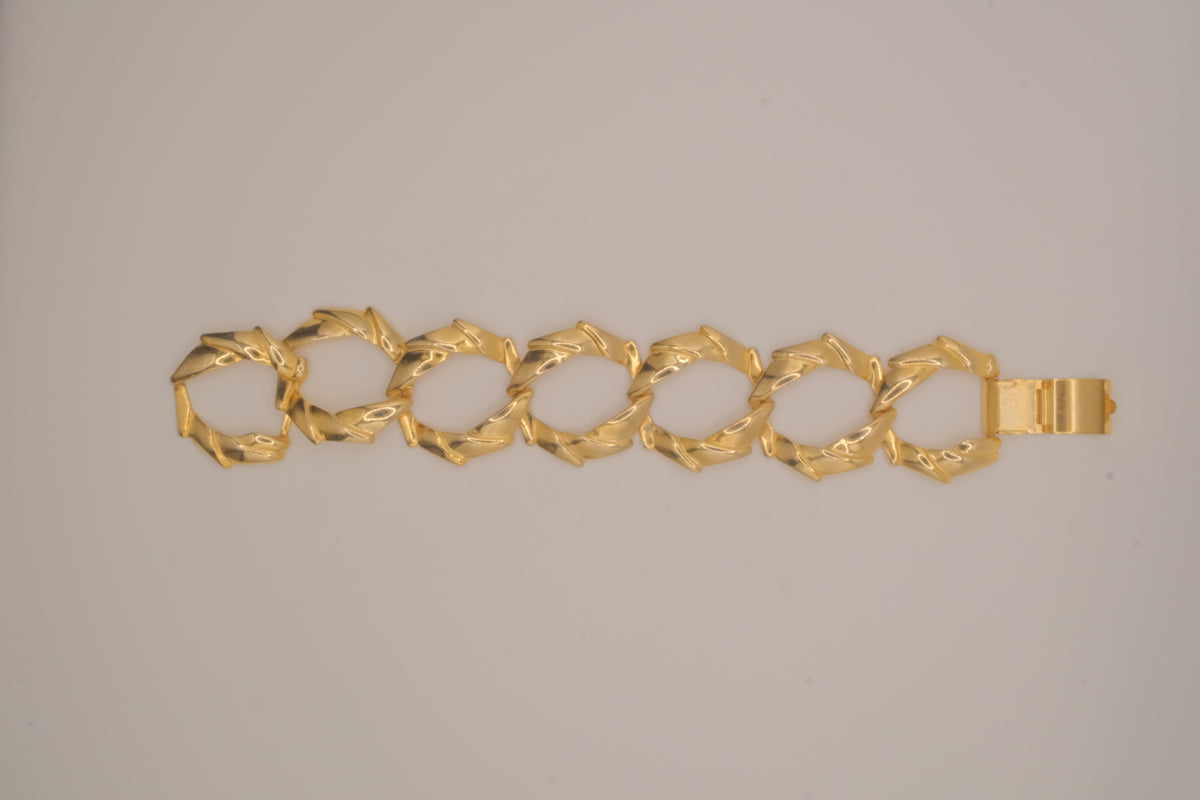 Vintage gold tone geometric link bracelet