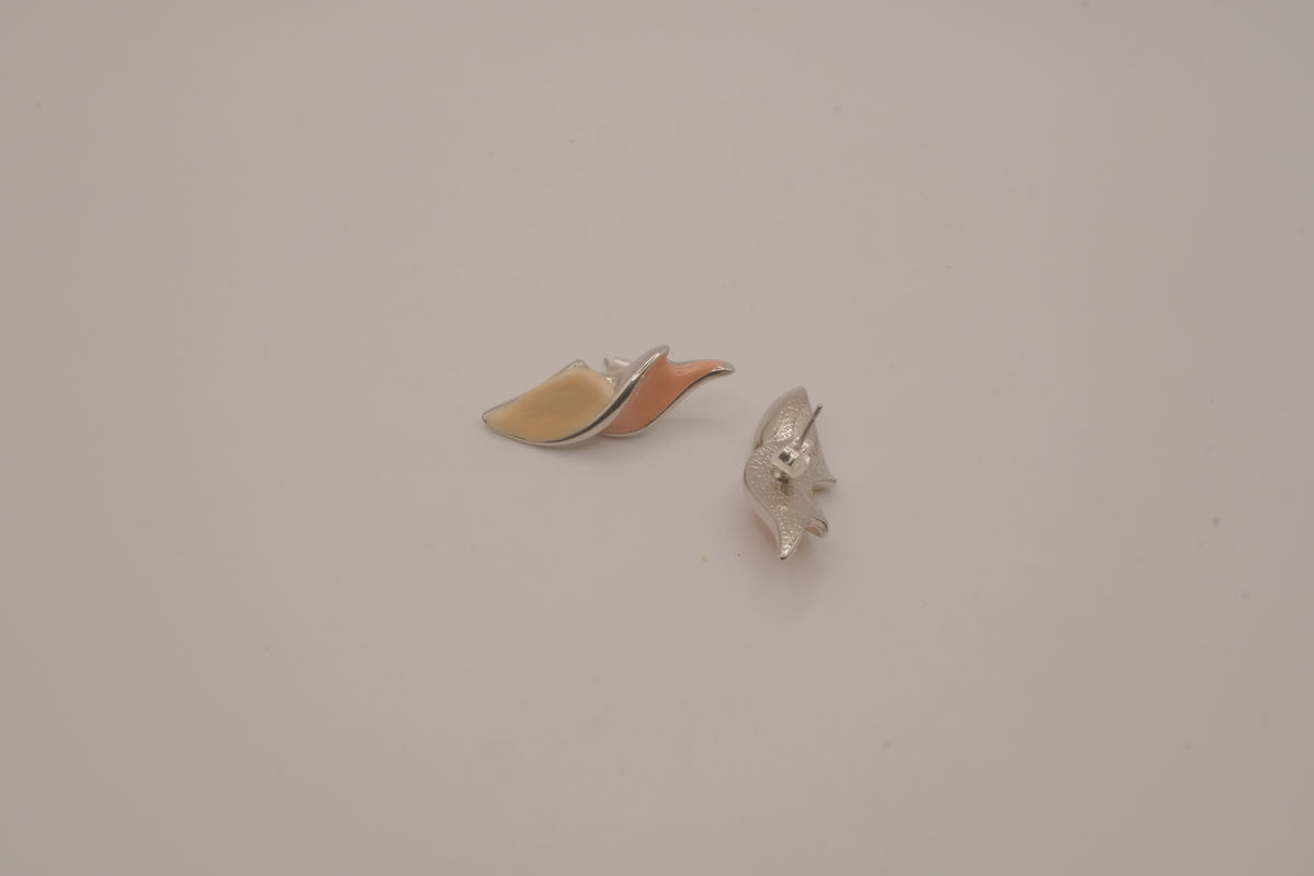 Vintage silver-tone abstract modern swirl earrings