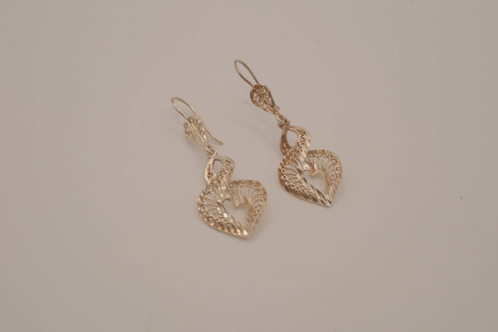 Sterling silver filigree dangle earrings