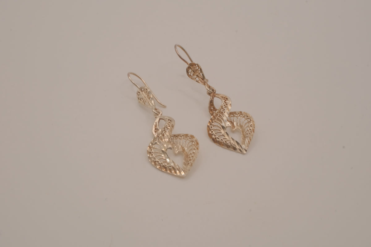 Sterling silver filigree dangle earrings