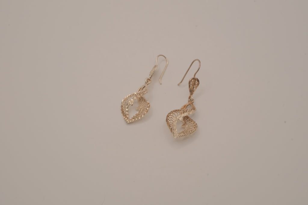 Sterling silver filigree dangle earrings