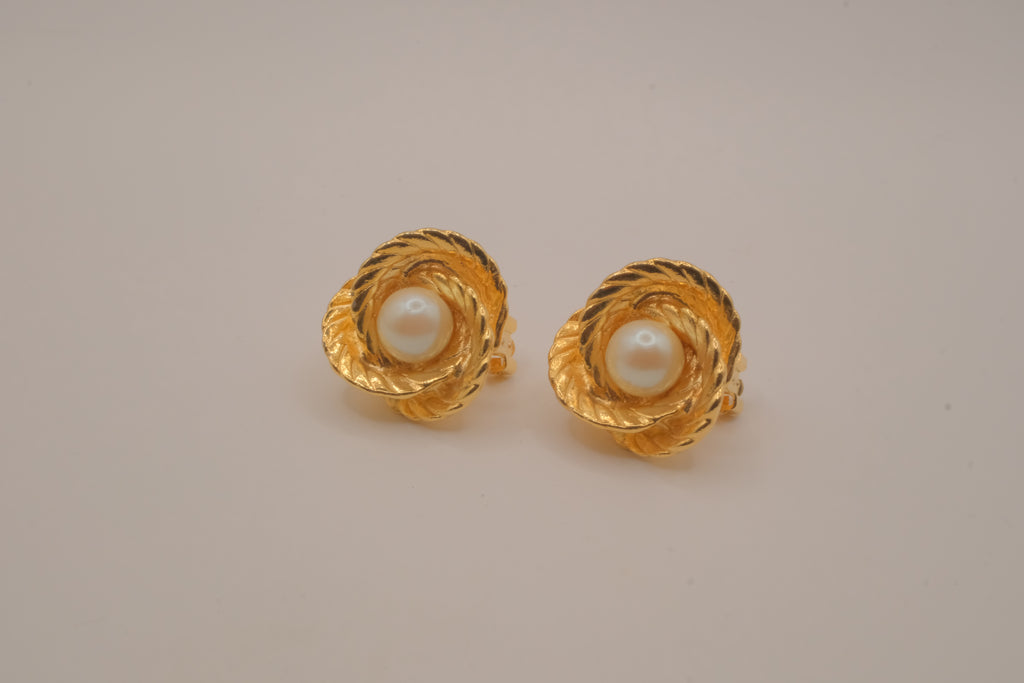Vintage gold-toned swirl button clip-on earrings