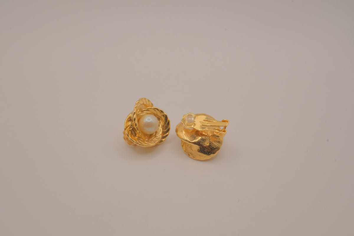 Vintage gold-toned swirl button clip-on earrings