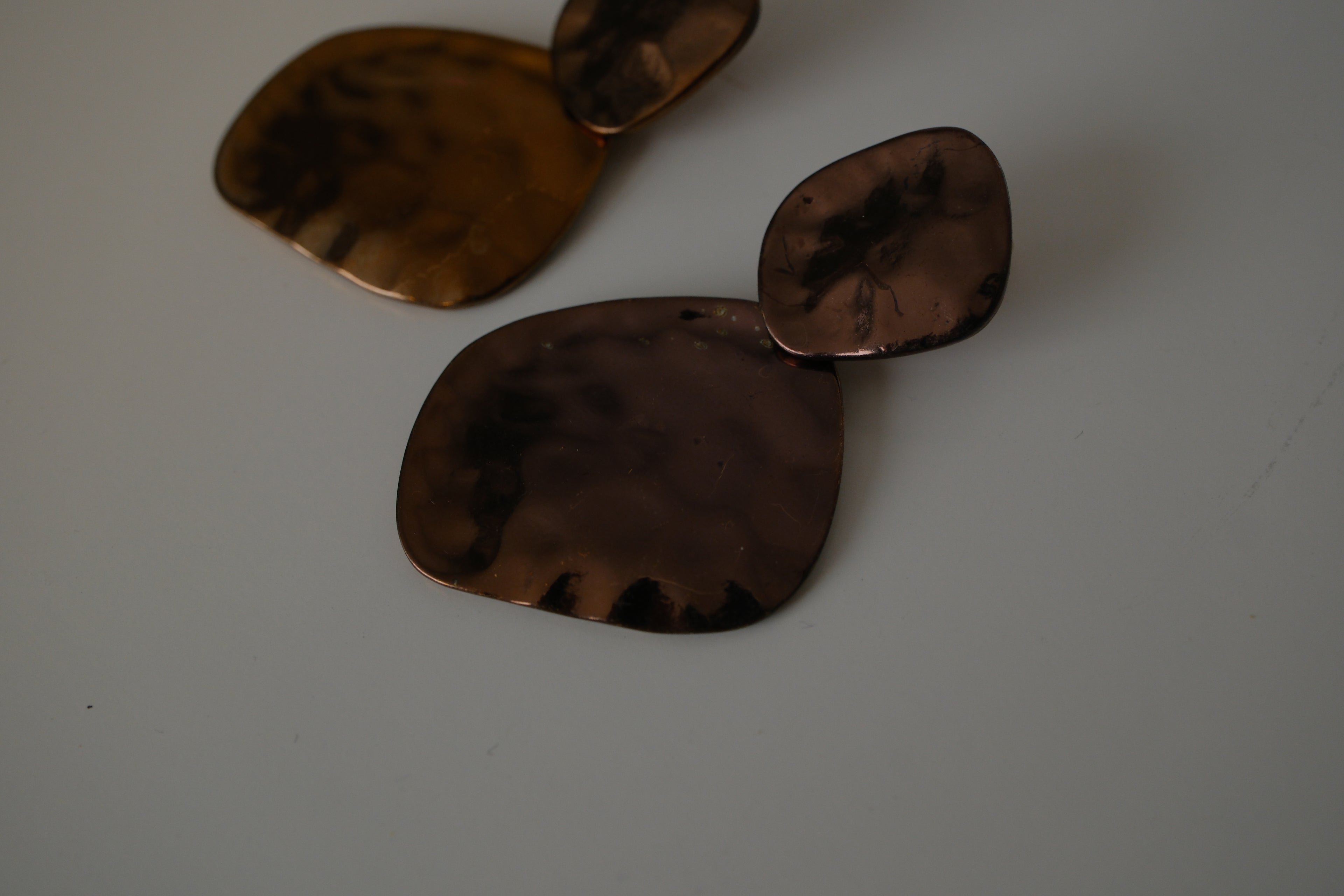 Two-piece Brown metal earrings