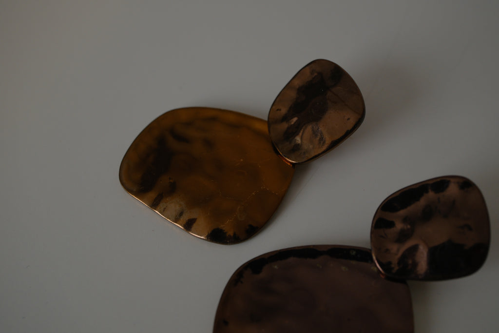 Two-piece Brown metal earrings