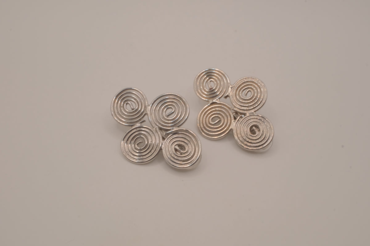 Vintage modernist silver wire clip-on earrings