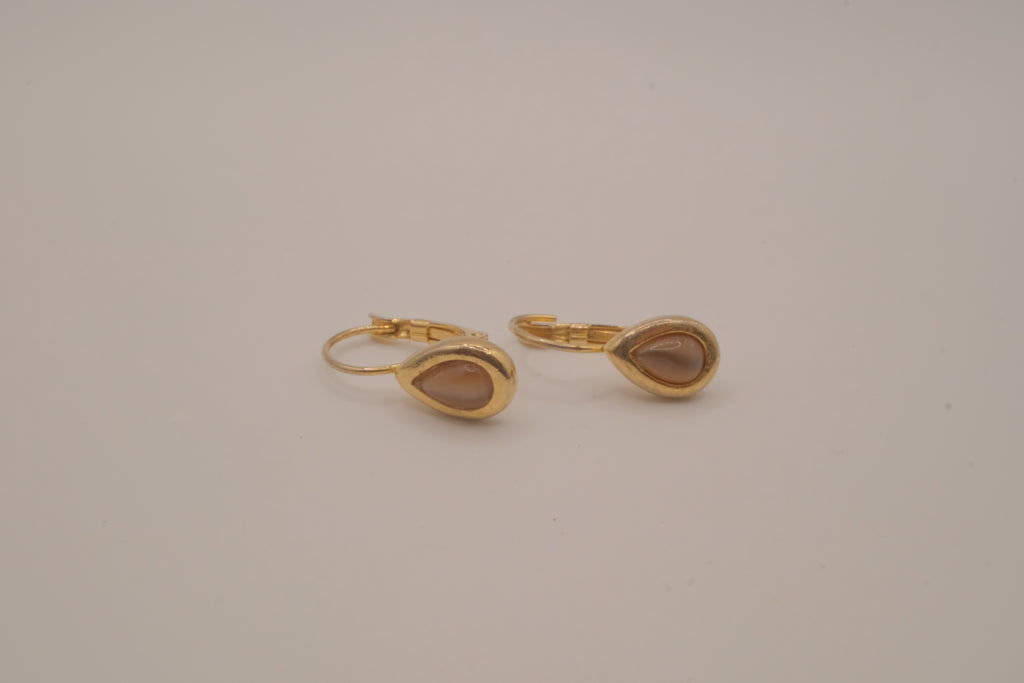 Vintage gold teardrop leverback earrings
