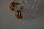 Vintage Gold toned ribbed earrings