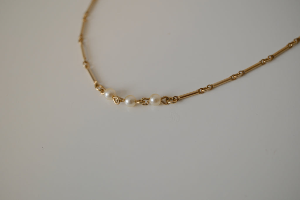 Sarah Cov delicate gold toned pearl necklace