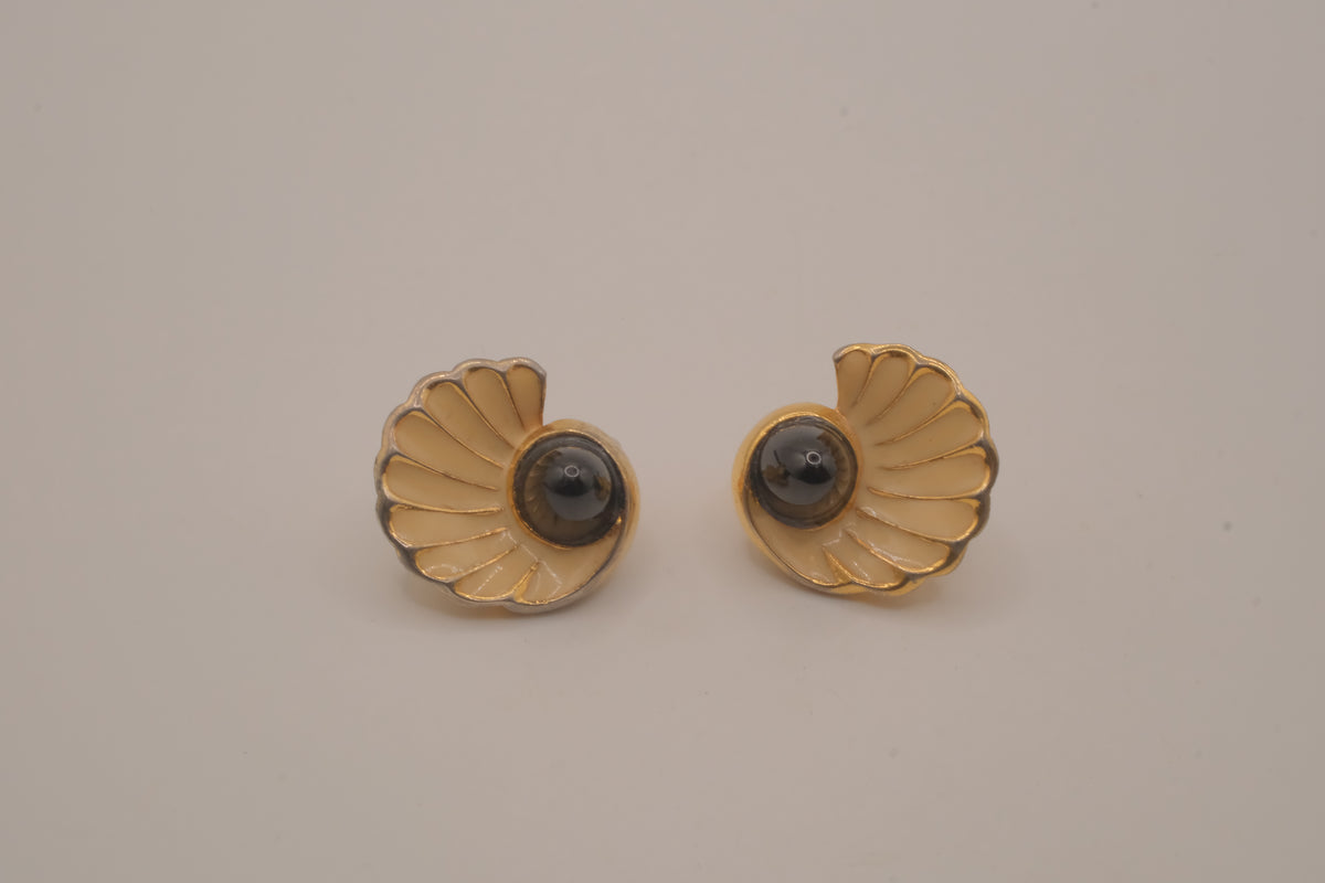 Vintage D’Orlan shell-shaped clip-on earrings