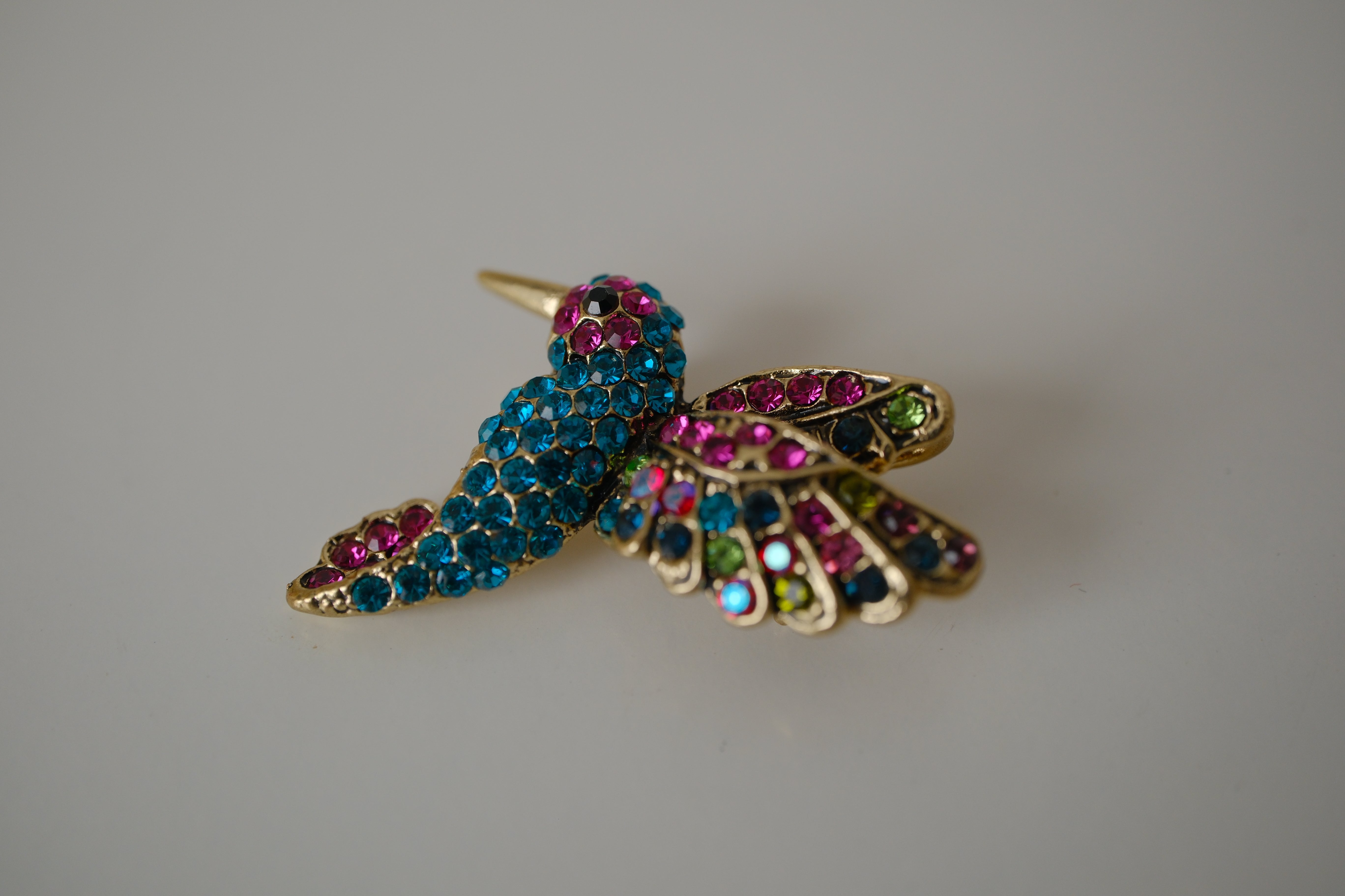 Brooches – Serevive