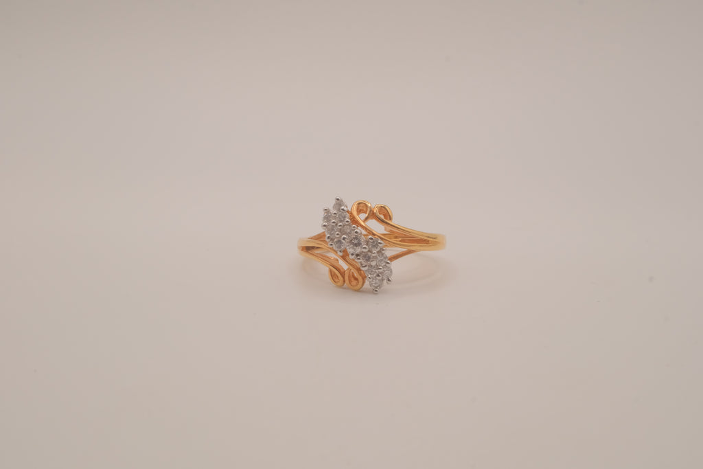 Gold tone rhinestones cluster openwork ring