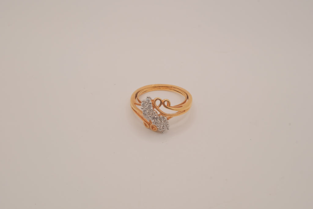 Gold tone rhinestones cluster openwork ring
