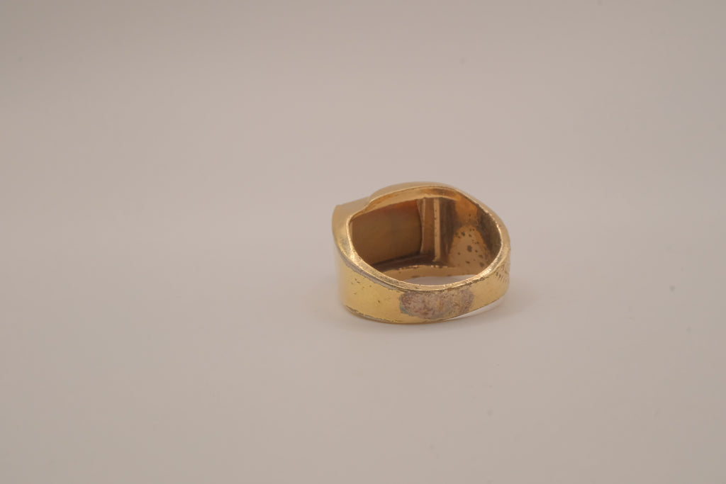 Vintage 18K Tiger's eye Signet ring