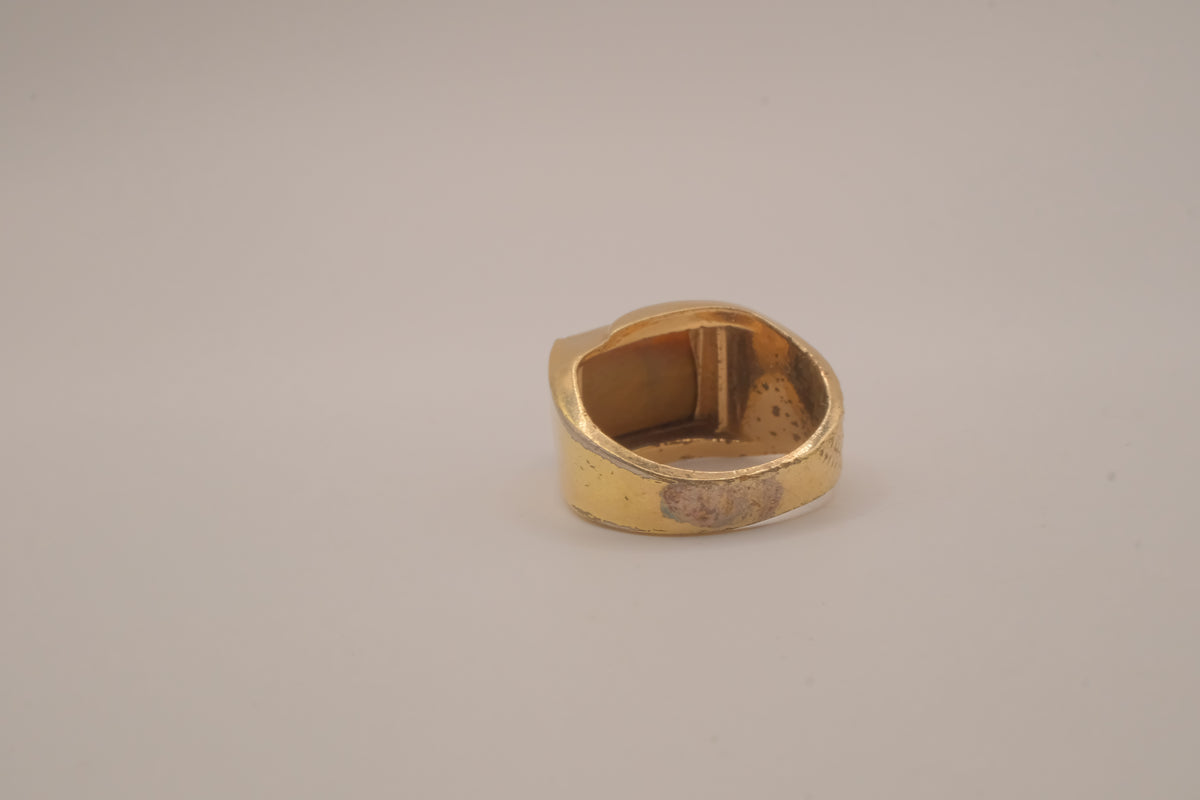 Vintage 18K Tiger's eye Signet ring