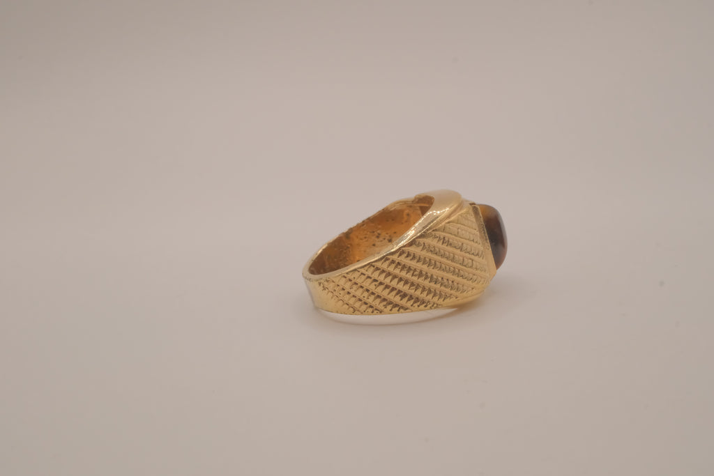 Vintage 18K Tiger's eye Signet ring