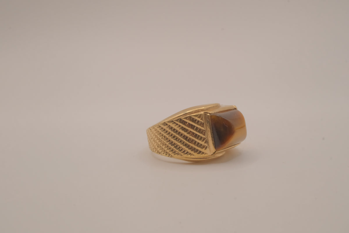 Vintage 18K Tiger's eye Signet ring
