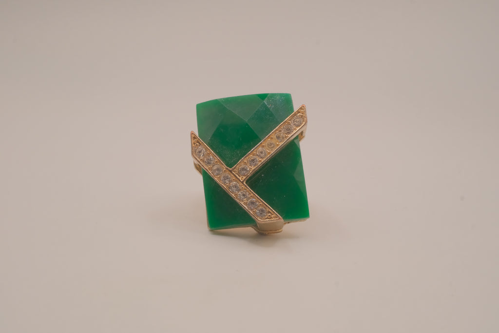 Vintage Green stone statement stretch ring