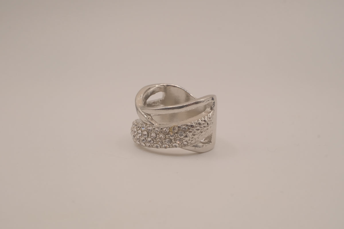 Vintage silver tone crisscross ring