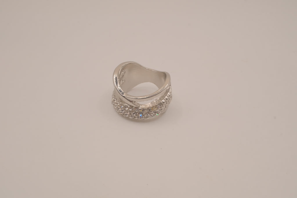 Vintage silver tone crisscross ring