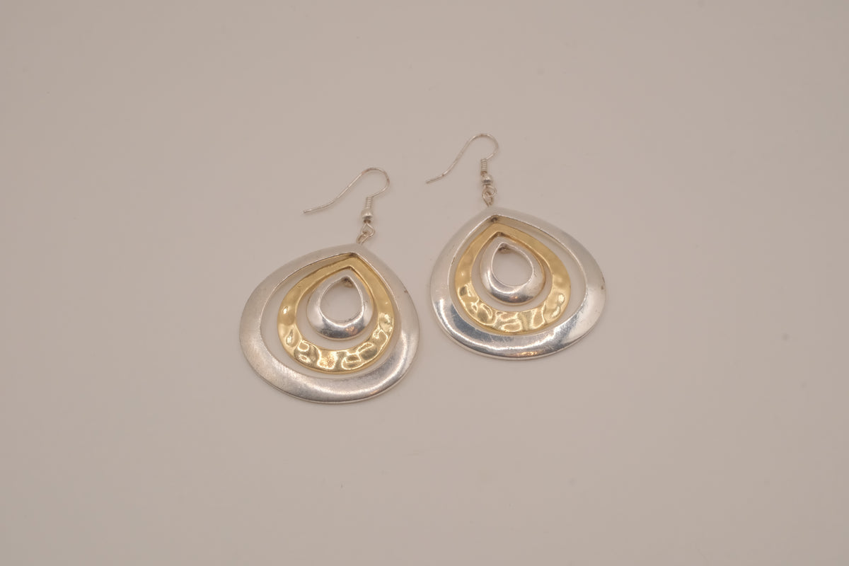 Two-tone layered teardrop dangle earrings